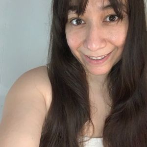 Meet your Posher, Alejandra